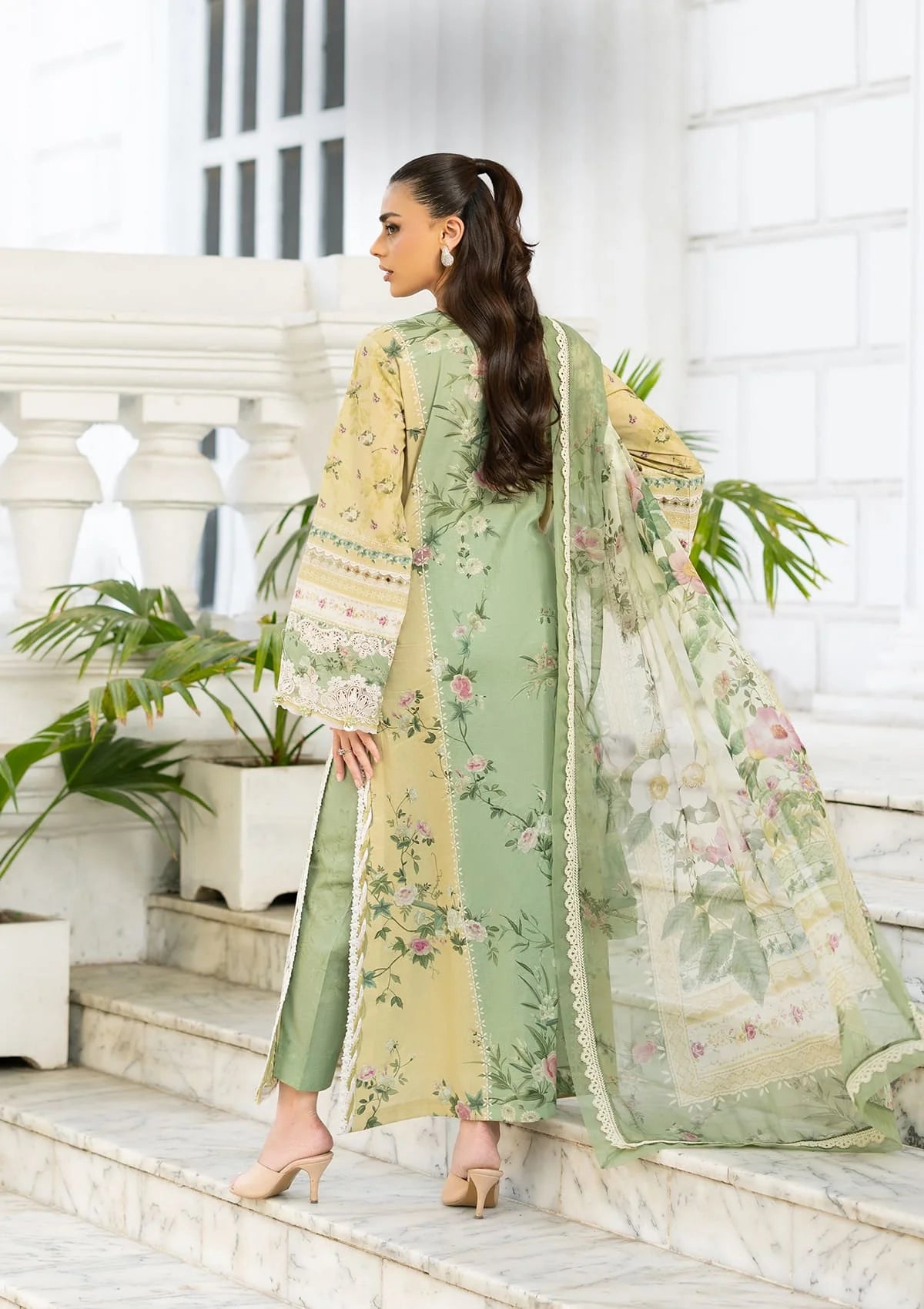 Signature Embroidered Lawn with Chiffon Collection ESG-1A ELARA - Image 4