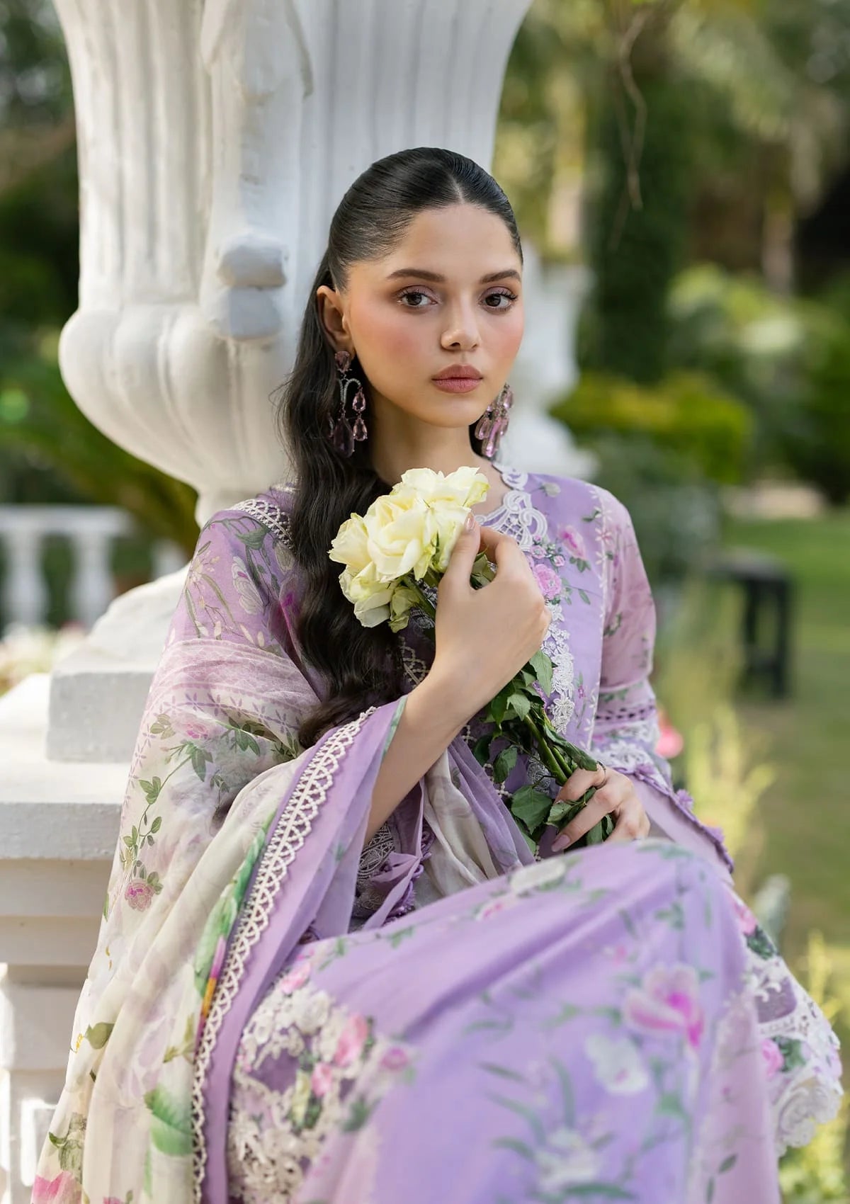 Signature Embroidered Lawn with Chiffon Collection ESG-1B BIANCA - Image 7