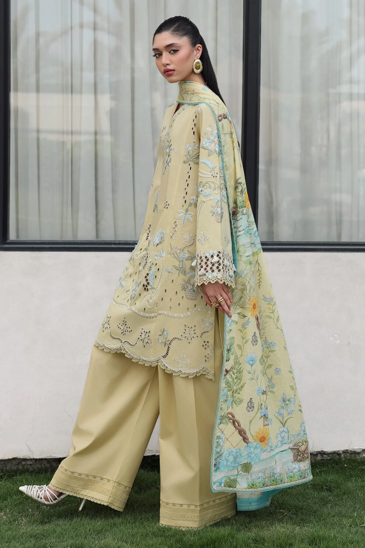 Qalamkar Qline Drop lawn II 2026 | MEIRA - Image 3
