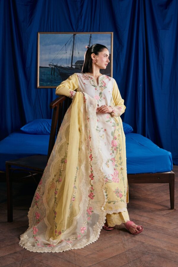 Maryam Hussain - Titli - Image 4