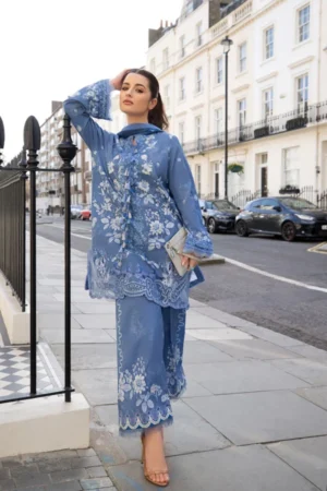 Alternative view of Sobia Nazir Prints Lawn 2026 | SNP26-1A