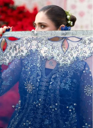 Alternative view of Nureh Jhoomro Wedding Formals 26/NL-99