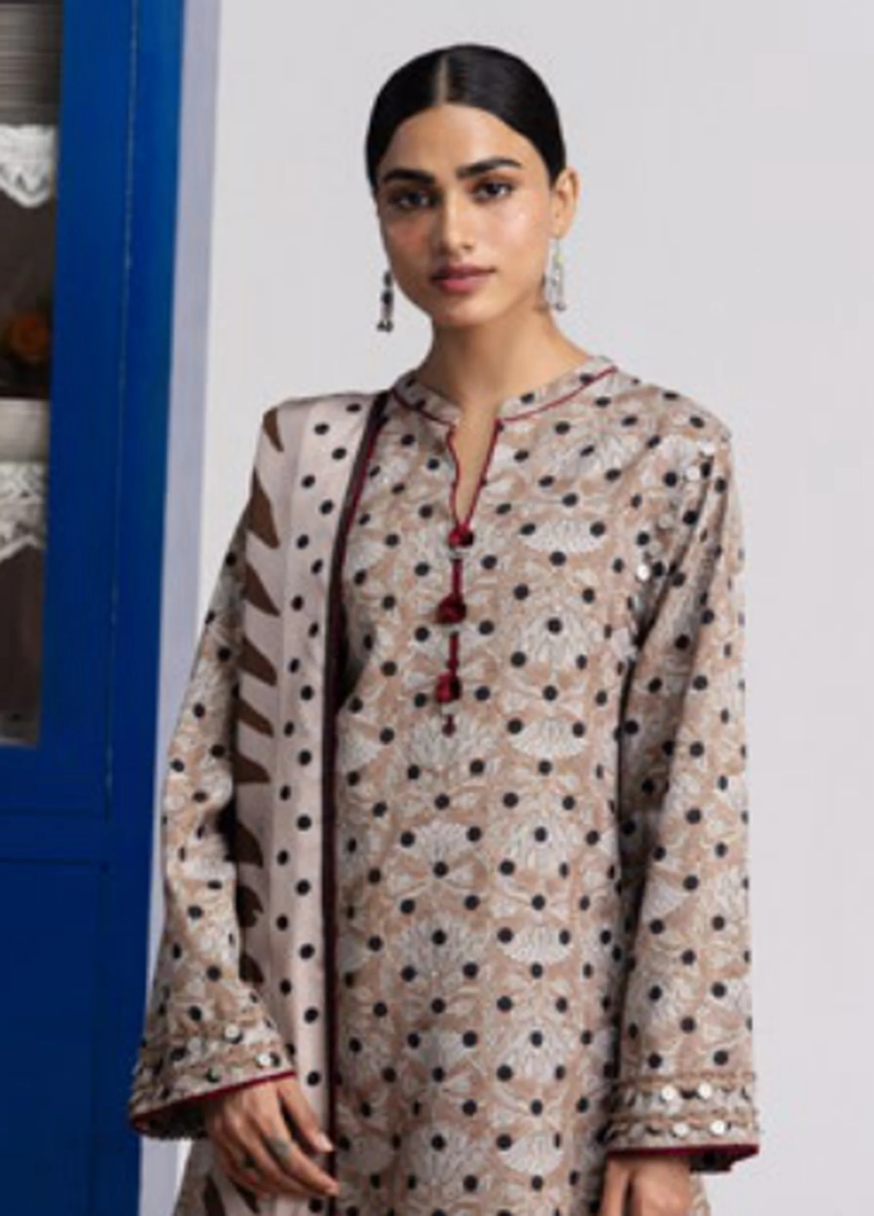 Coco Prints Winter by Zara Shahjahan Elowen -7B - Image 4