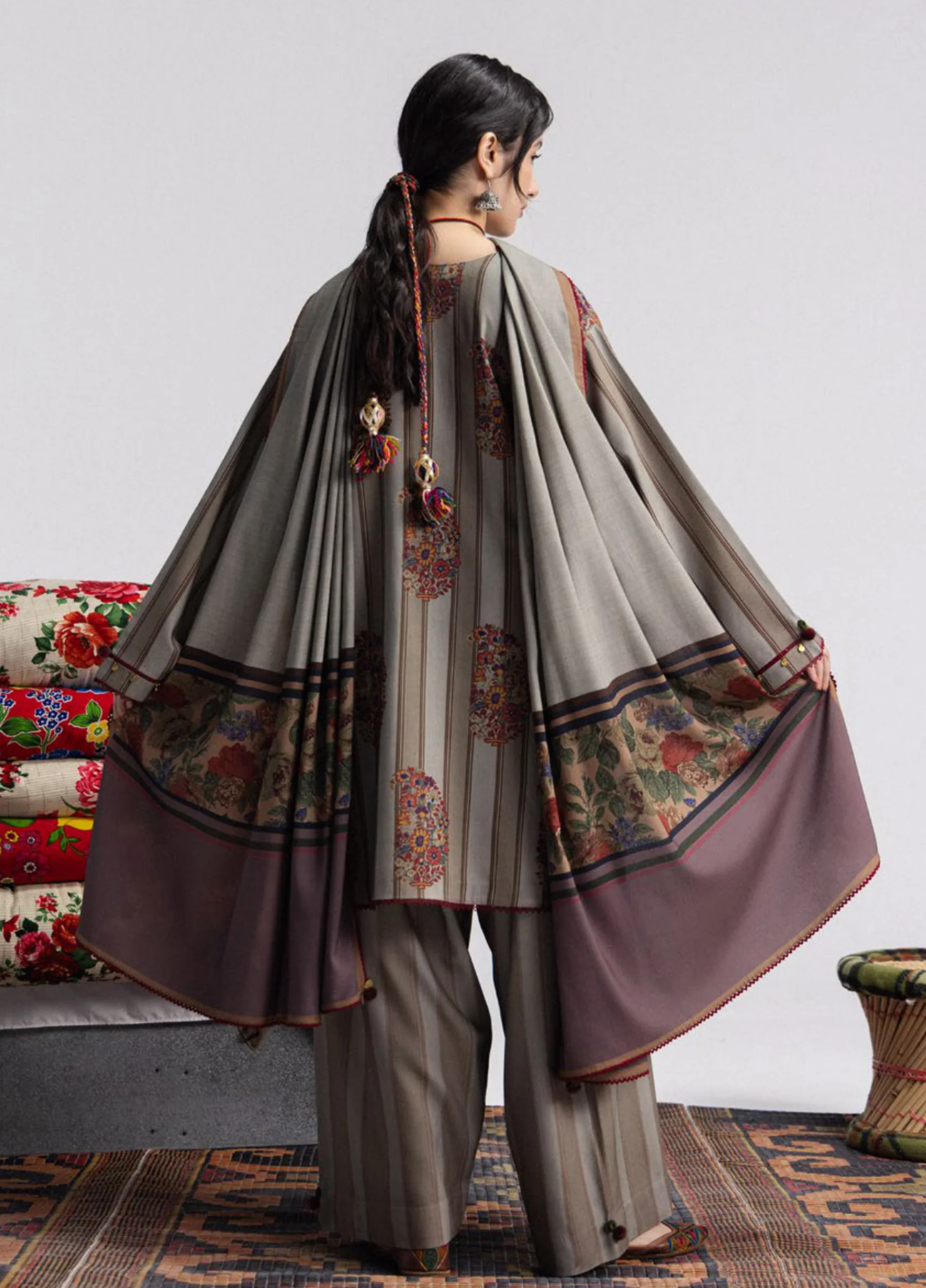 Coco Prints Winter by Zara Shahjahan Rania - 4A - Image 3