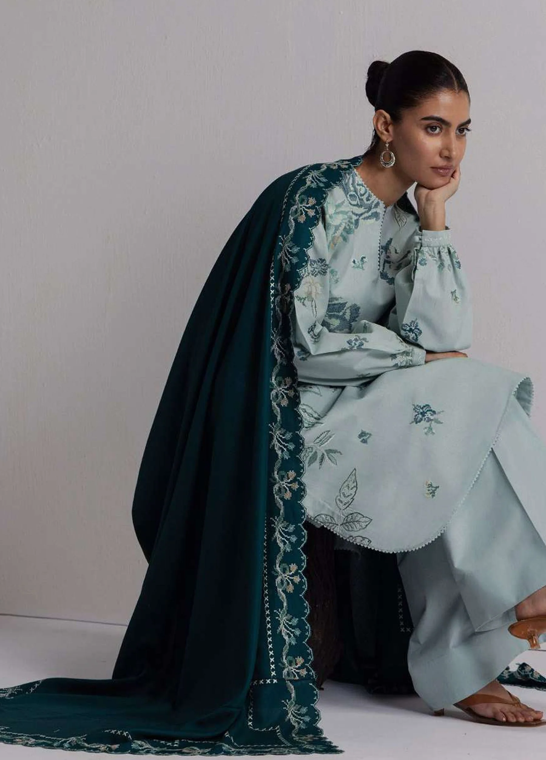Coco by Zara Shahjahan Unstitched Khaddar RAKHSH 3B - Winter Collection - Image 4